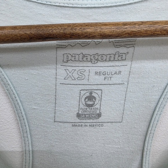 Patagonia Womens XS Light Teal Racerback Scoop Neck Logo Athletic Tank Top - Picture 9 of 12